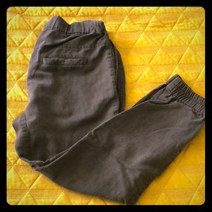 Olive green linen crew cuts pants